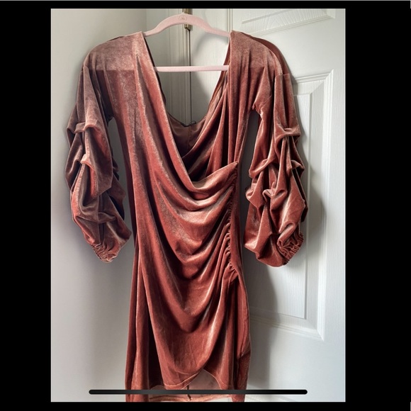 Dress Fashion Nova - Picture 5 of 5